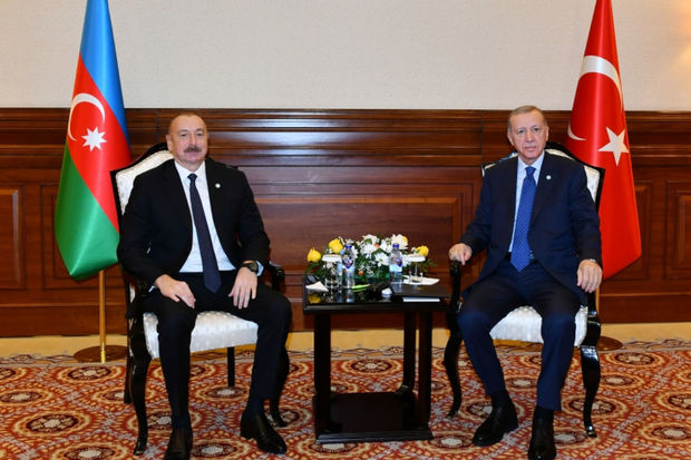 Astanada İlham Əliyevlə Rəcəb Tayyib Ərdoğanın görüşü olub